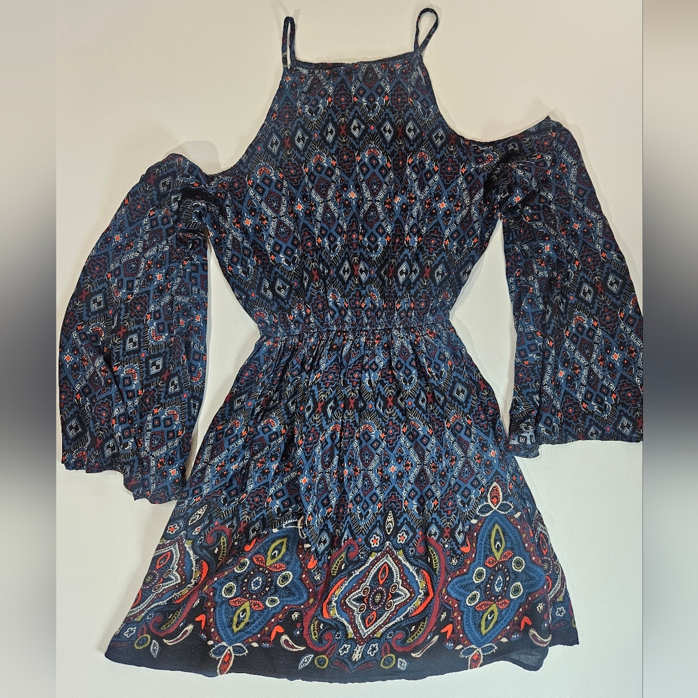 Abercrombie & Fitch Cold Shoulder Dress XS Blue Red Accent Paisley Boho‎ Aztec